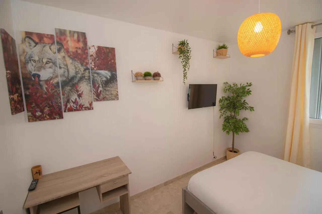 Séjour chez l'habitant La Hearty Room Logement en Colocation Le Plessis-Robinson